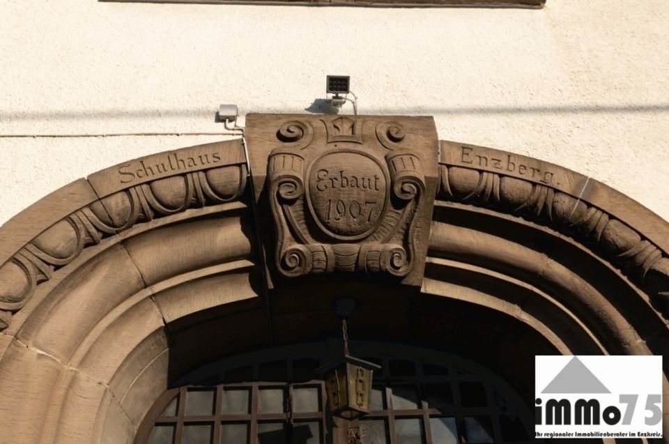 Praxishaus in Muehlacker: Altes Schulhaus