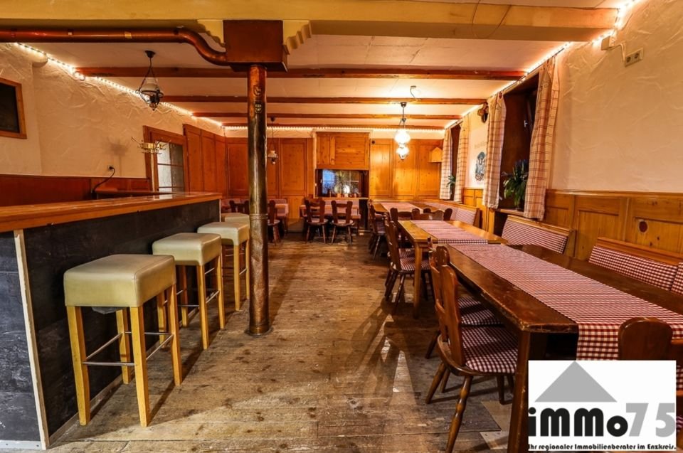 Bar in Ispringen: Gastraum